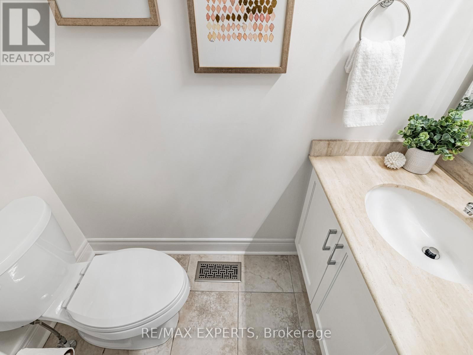 176 SIR STEVENS DRIVE Image 14