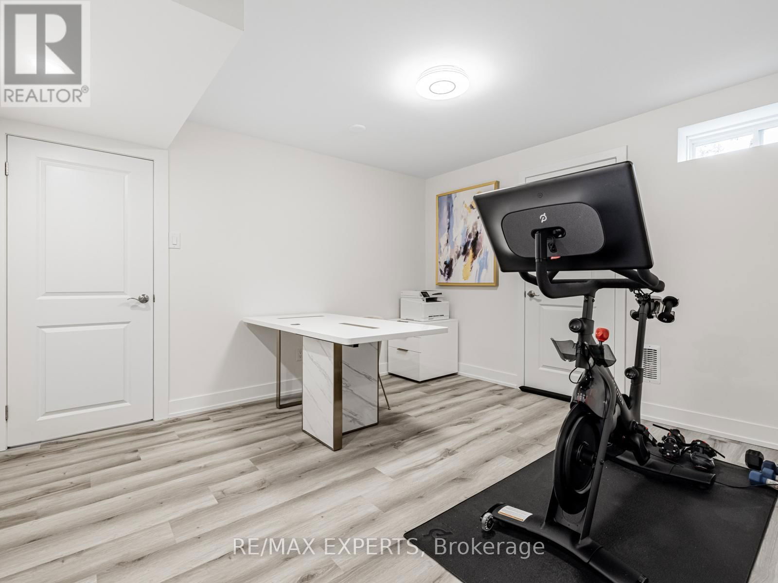 176 SIR STEVENS DRIVE Image 29