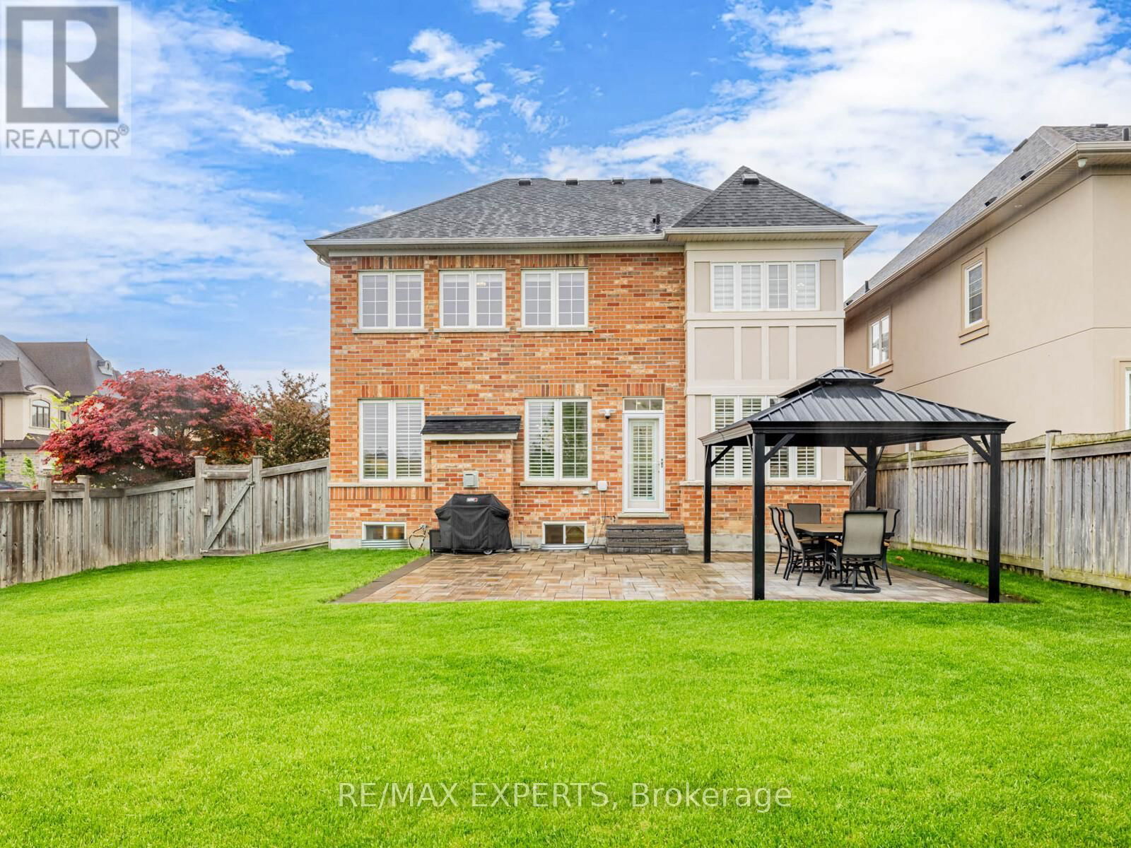 176 SIR STEVENS DRIVE Image 37