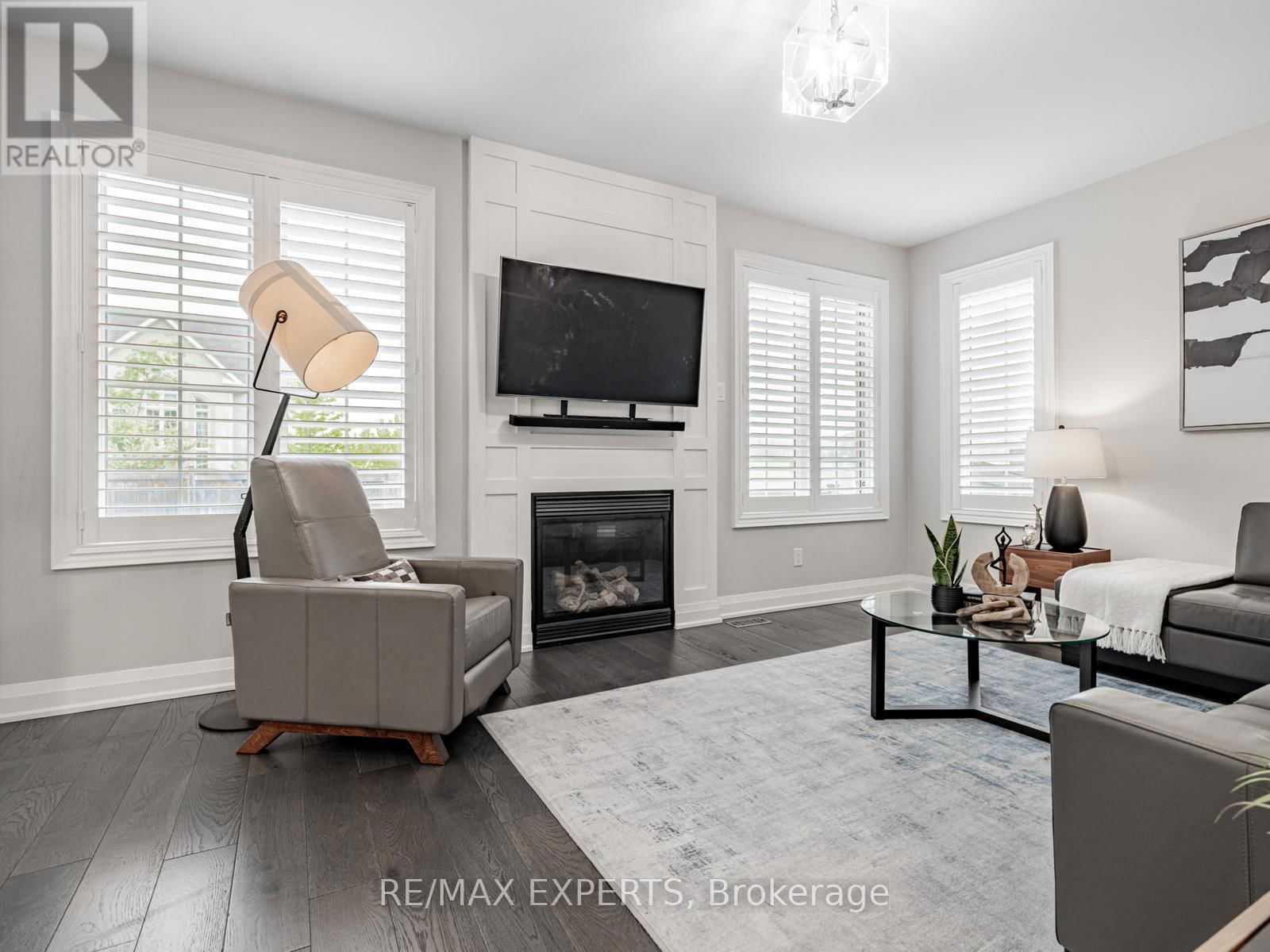 176 SIR STEVENS DRIVE Image 7
