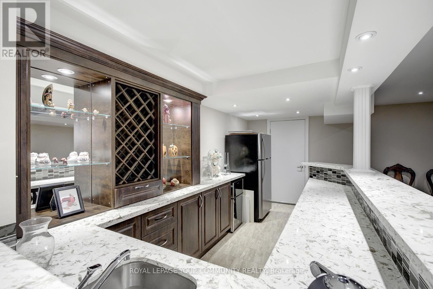 38 ALROB COURT Image 43