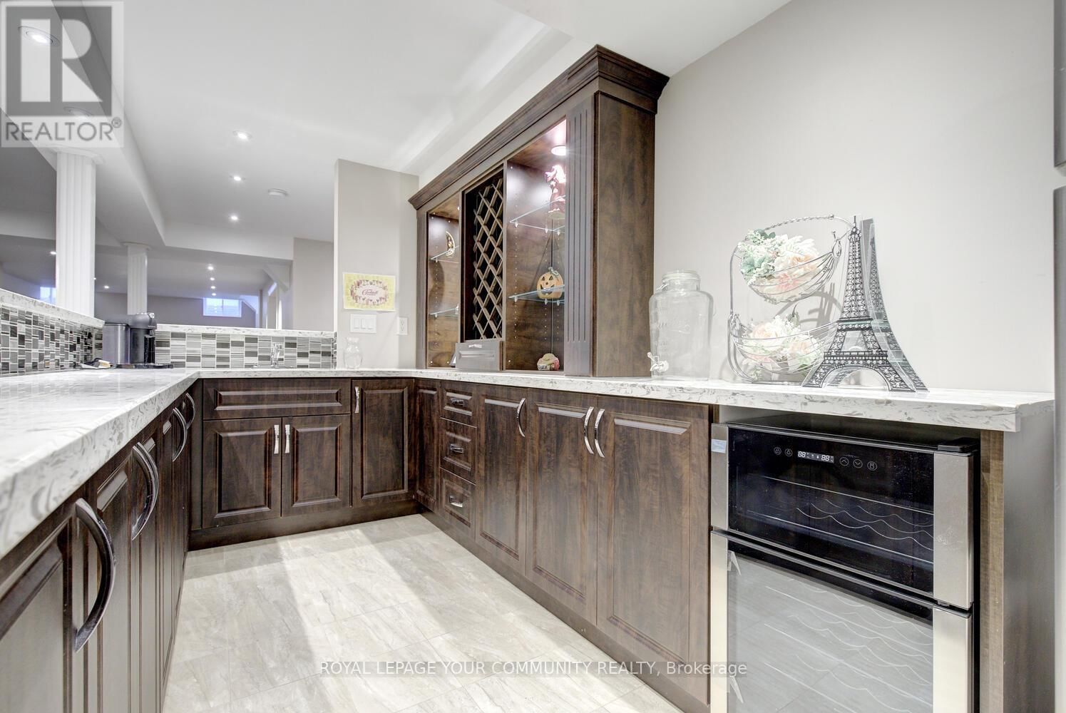 38 ALROB COURT Image 44