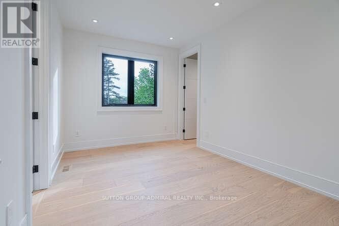 98 BABCOMBE DRIVE Image 27