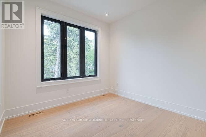 98 BABCOMBE DRIVE Image 29