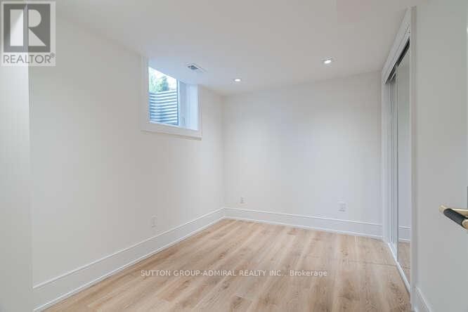 98 BABCOMBE DRIVE Image 32