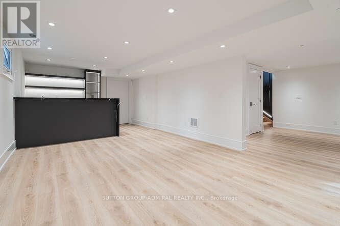 98 BABCOMBE DRIVE Image 34
