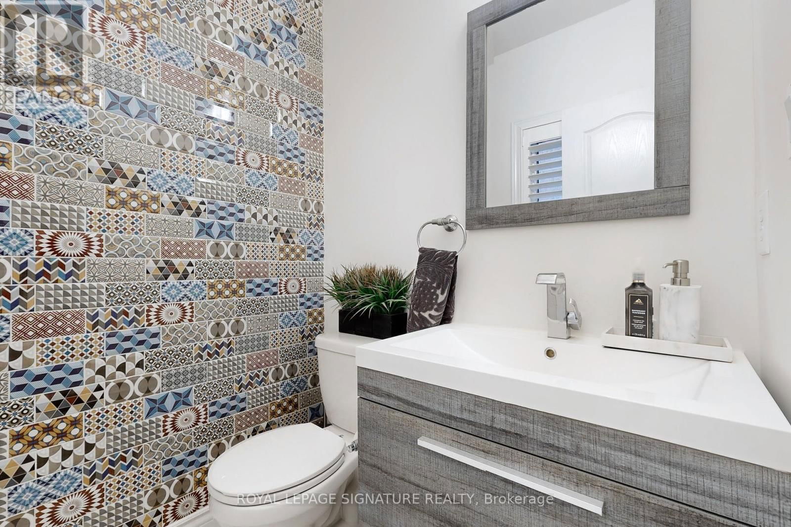 72 AUTUMN GLOW DRIVE Image 14