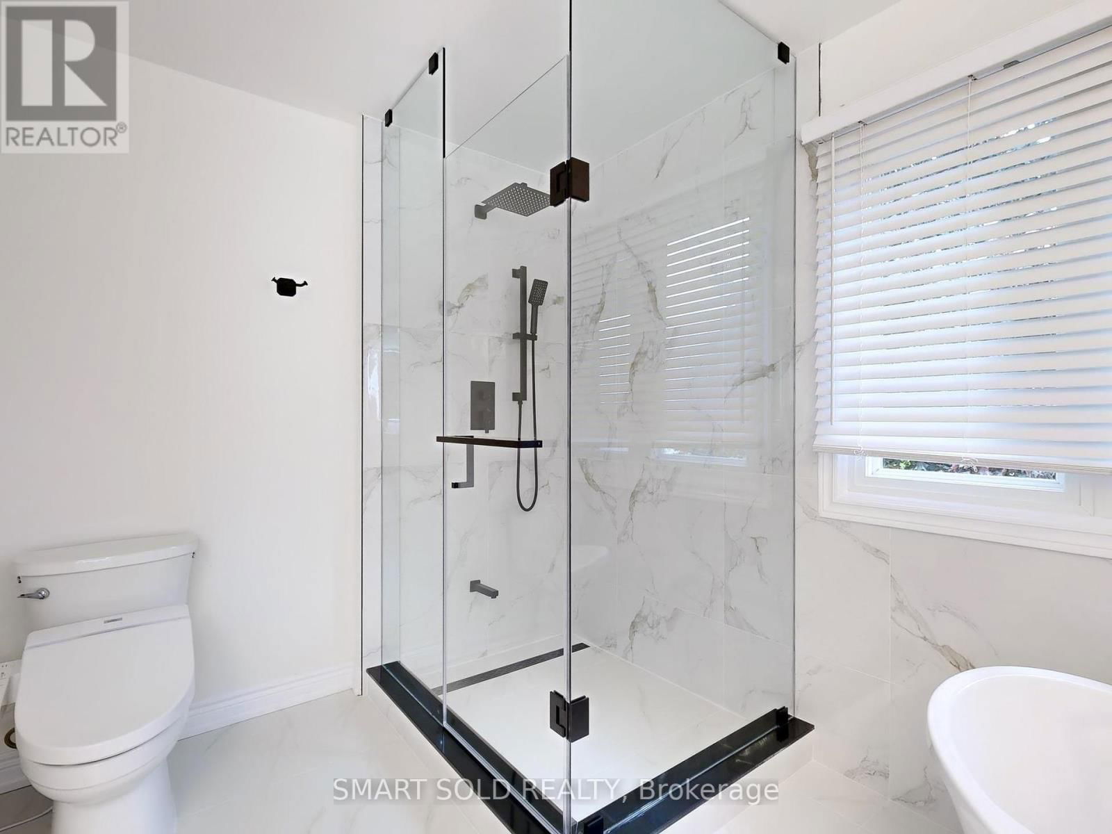 967 COMFORT LANE Image 21