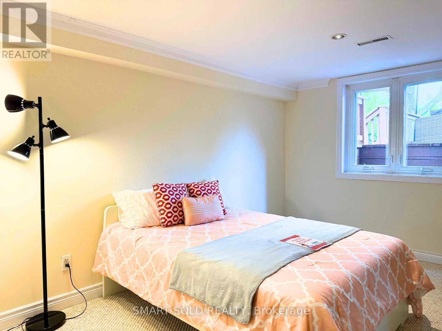 967 COMFORT LANE Image 28