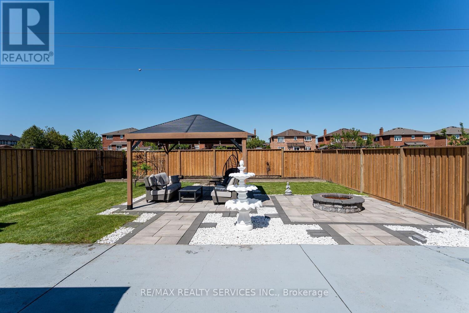 10 GOLD FINCH PLACE Image 48