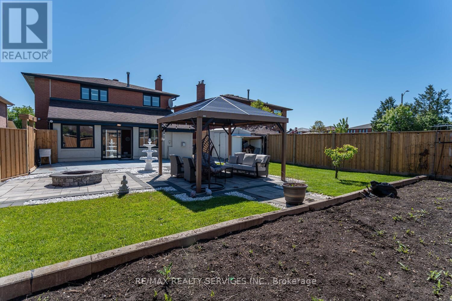 10 GOLD FINCH PLACE Image 49