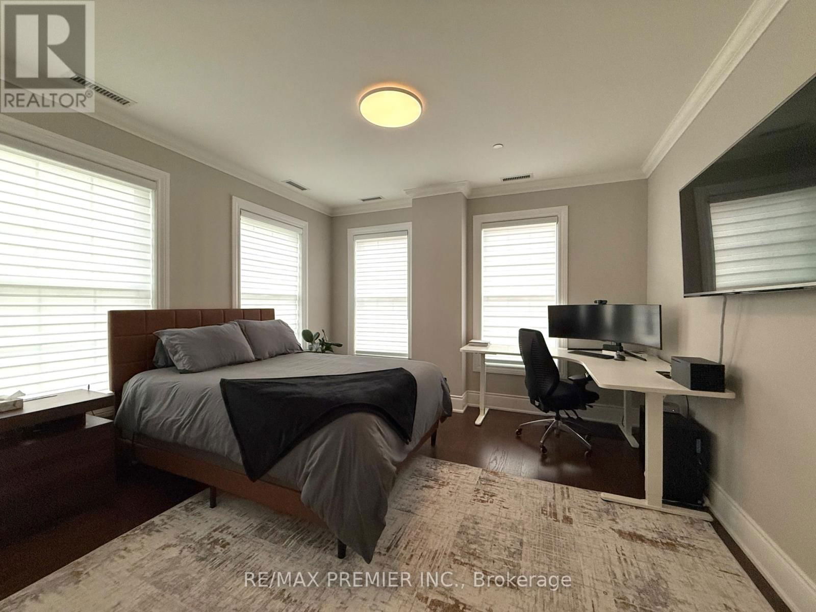 212 - 10360 ISLINGTON AVENUE Image 7