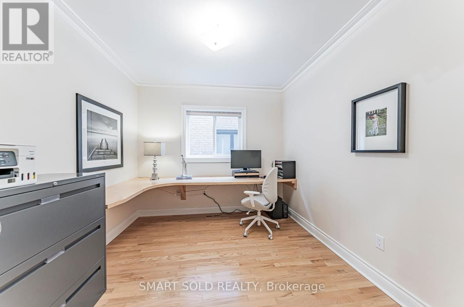 141 LARRATT LANE Image 11