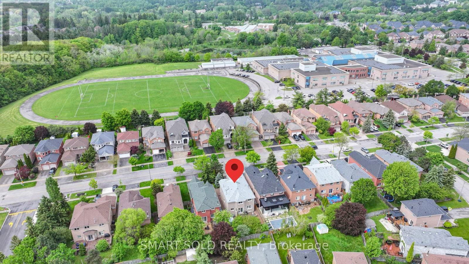 141 LARRATT LANE Image 2