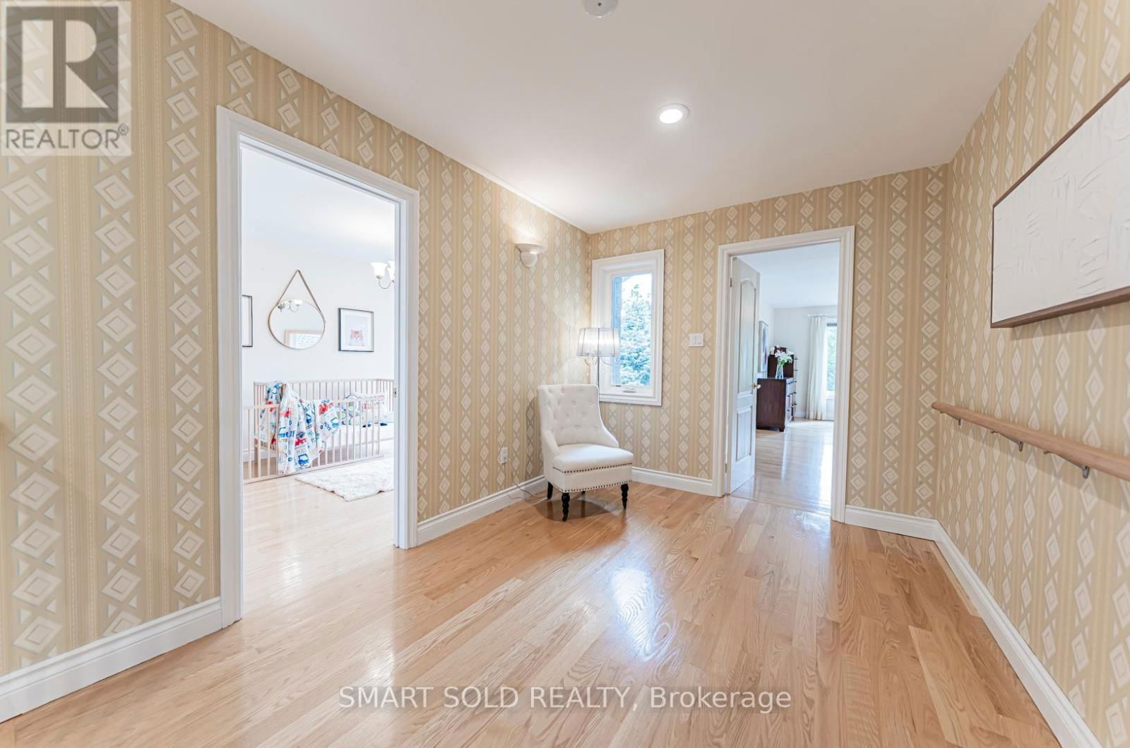 141 LARRATT LANE Image 24