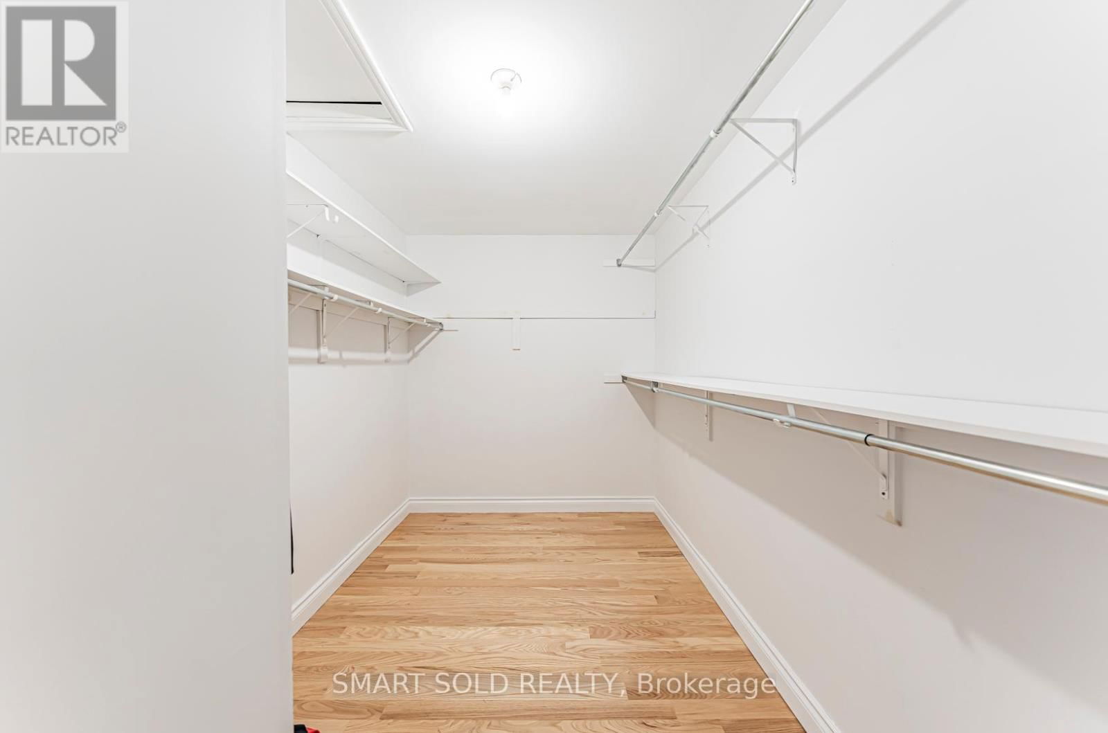 141 LARRATT LANE Image 30