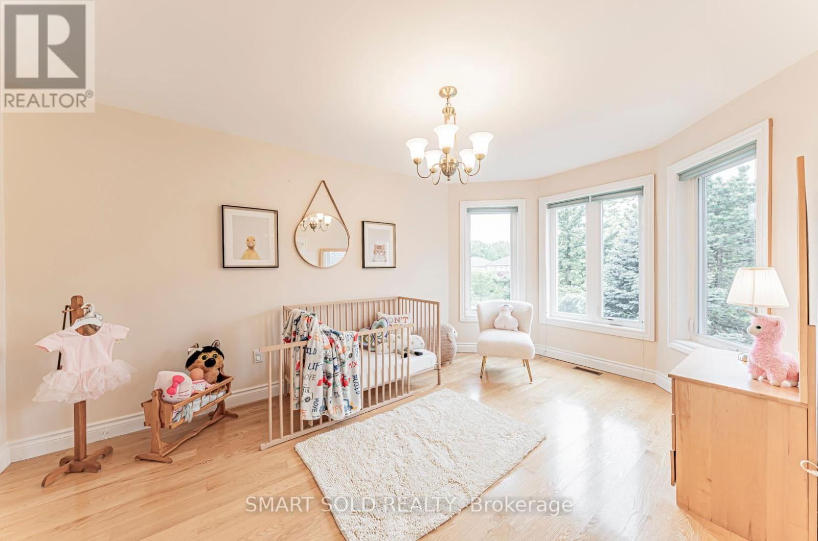 141 LARRATT LANE Image 36