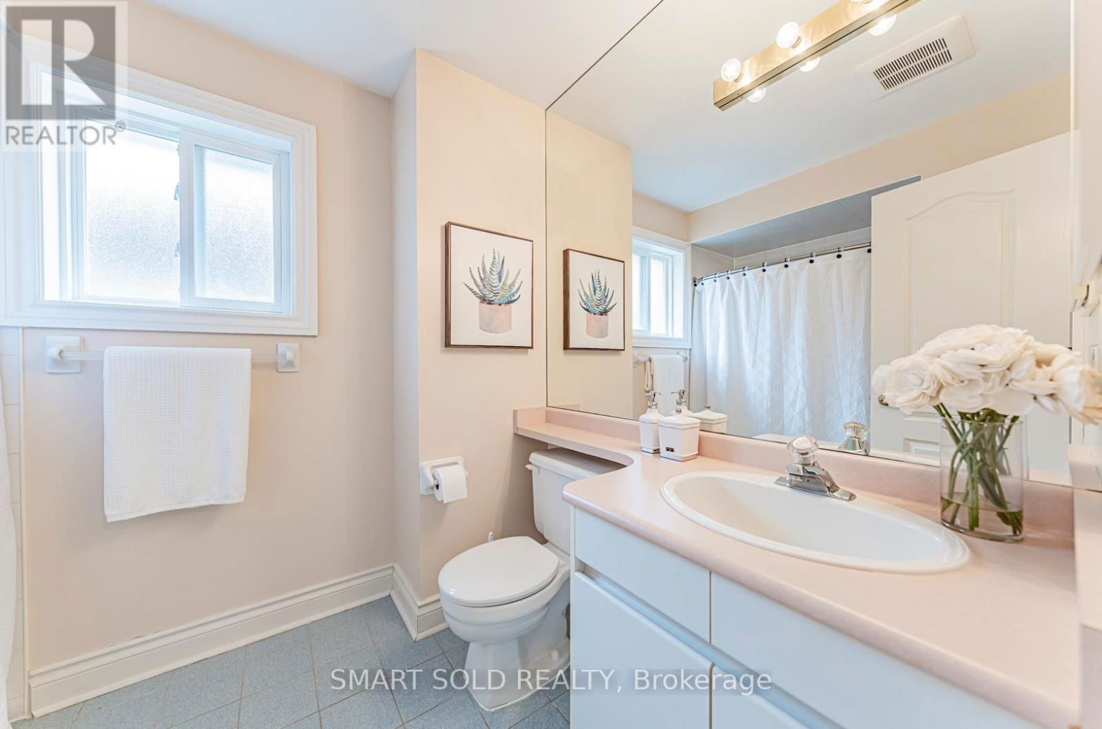 141 LARRATT LANE Image 40
