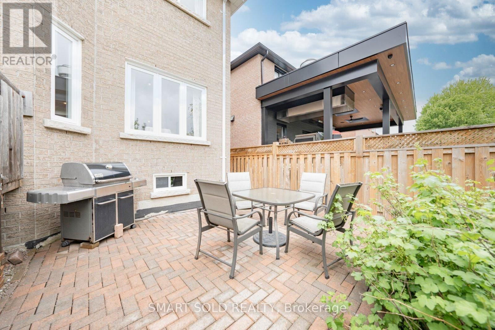 141 LARRATT LANE Image 43