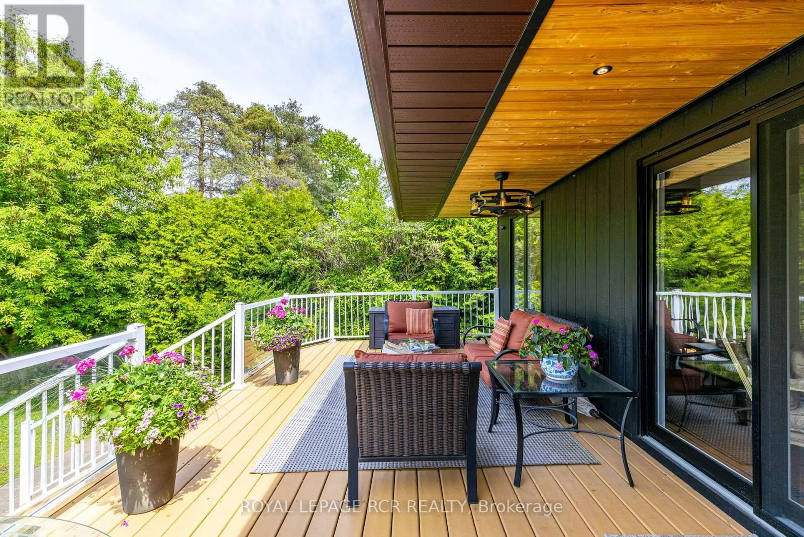 1 LORMIK DRIVE Image 33