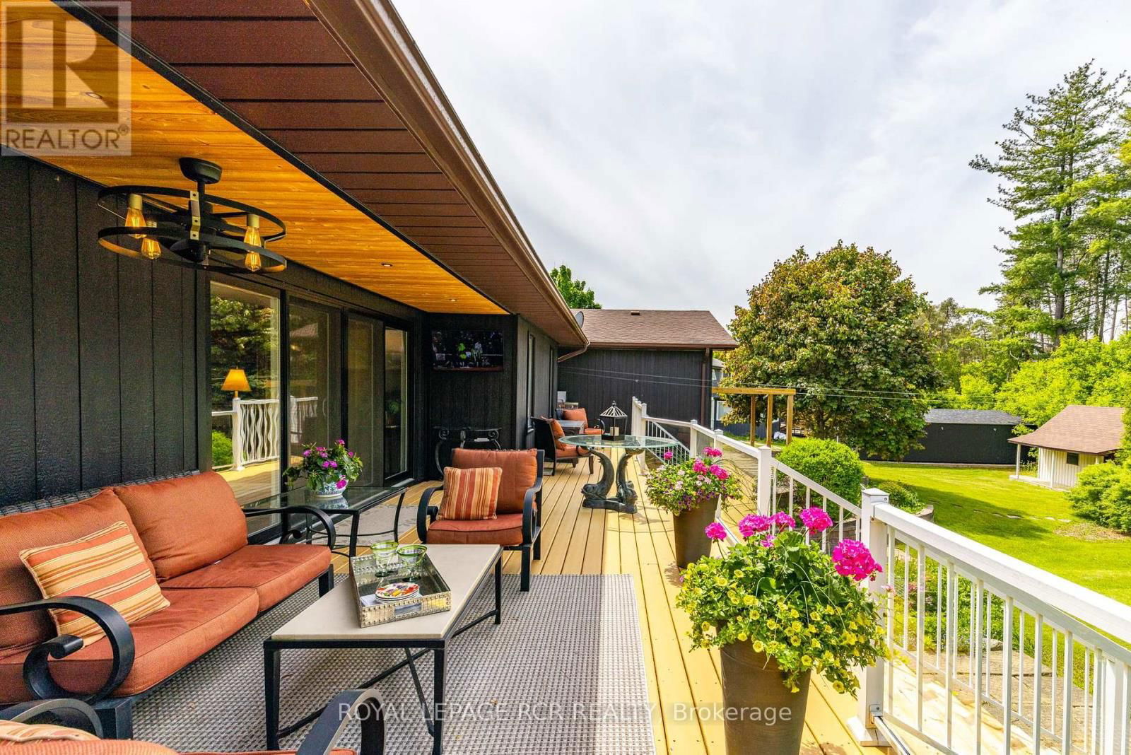 1 LORMIK DRIVE Image 35