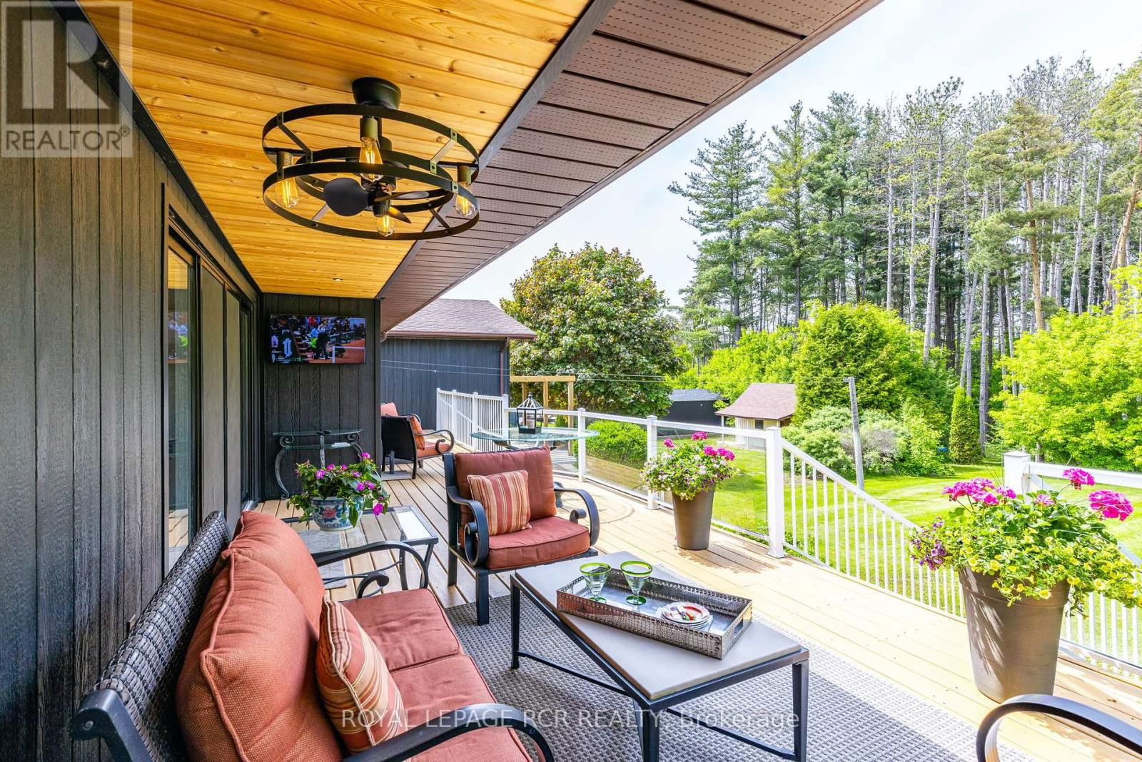 1 LORMIK DRIVE Image 36