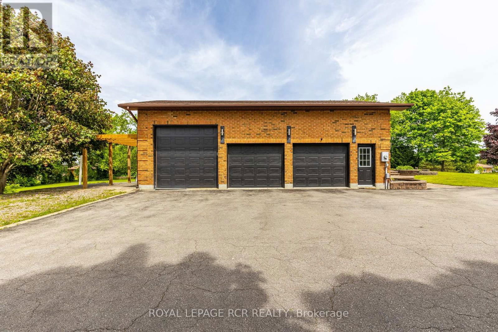 1 LORMIK DRIVE Image 46