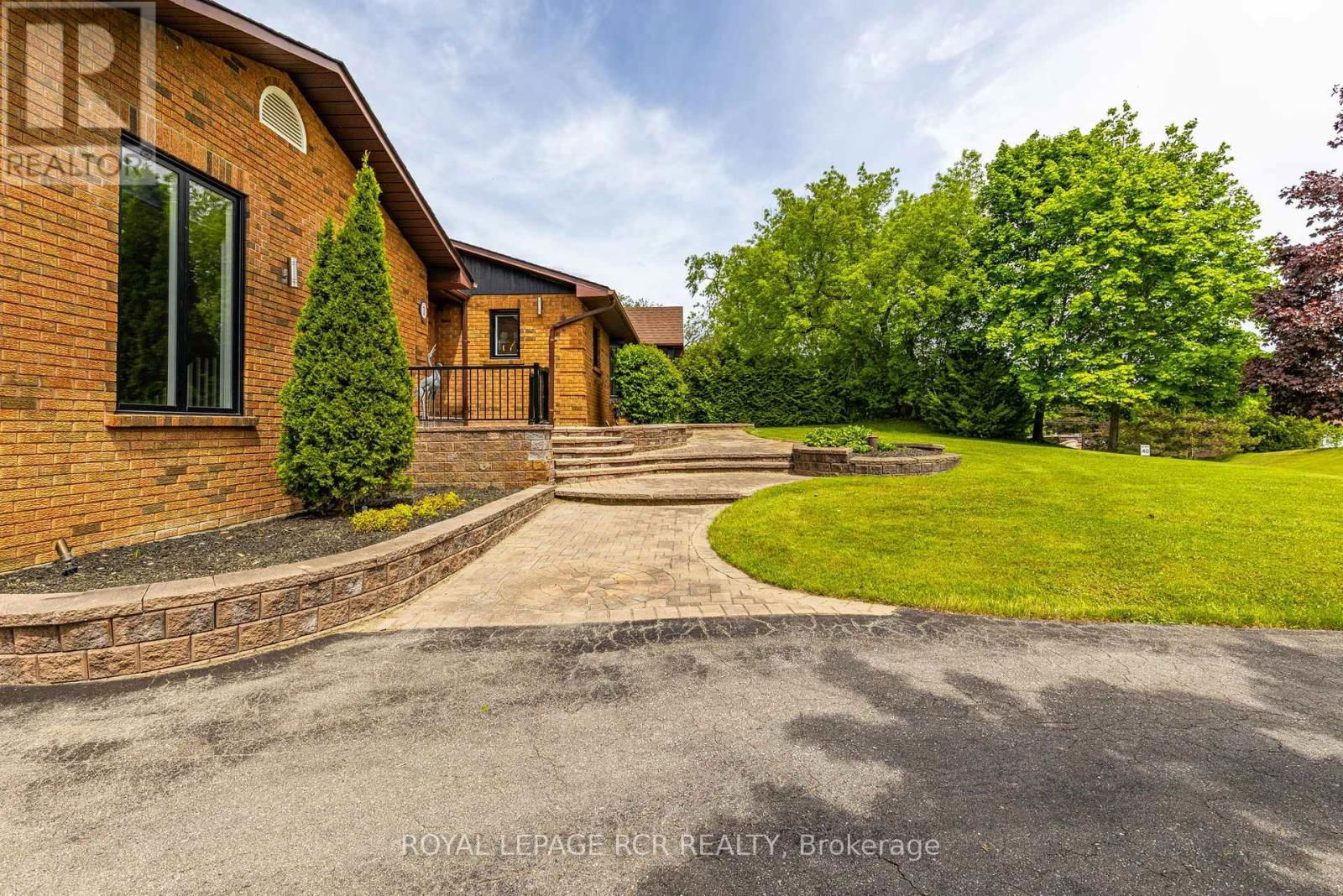 1 LORMIK DRIVE Image 47