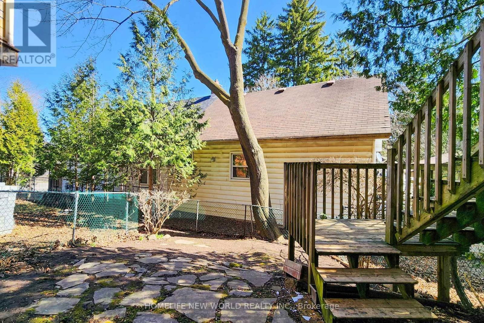285 LORNE AVENUE Image 47