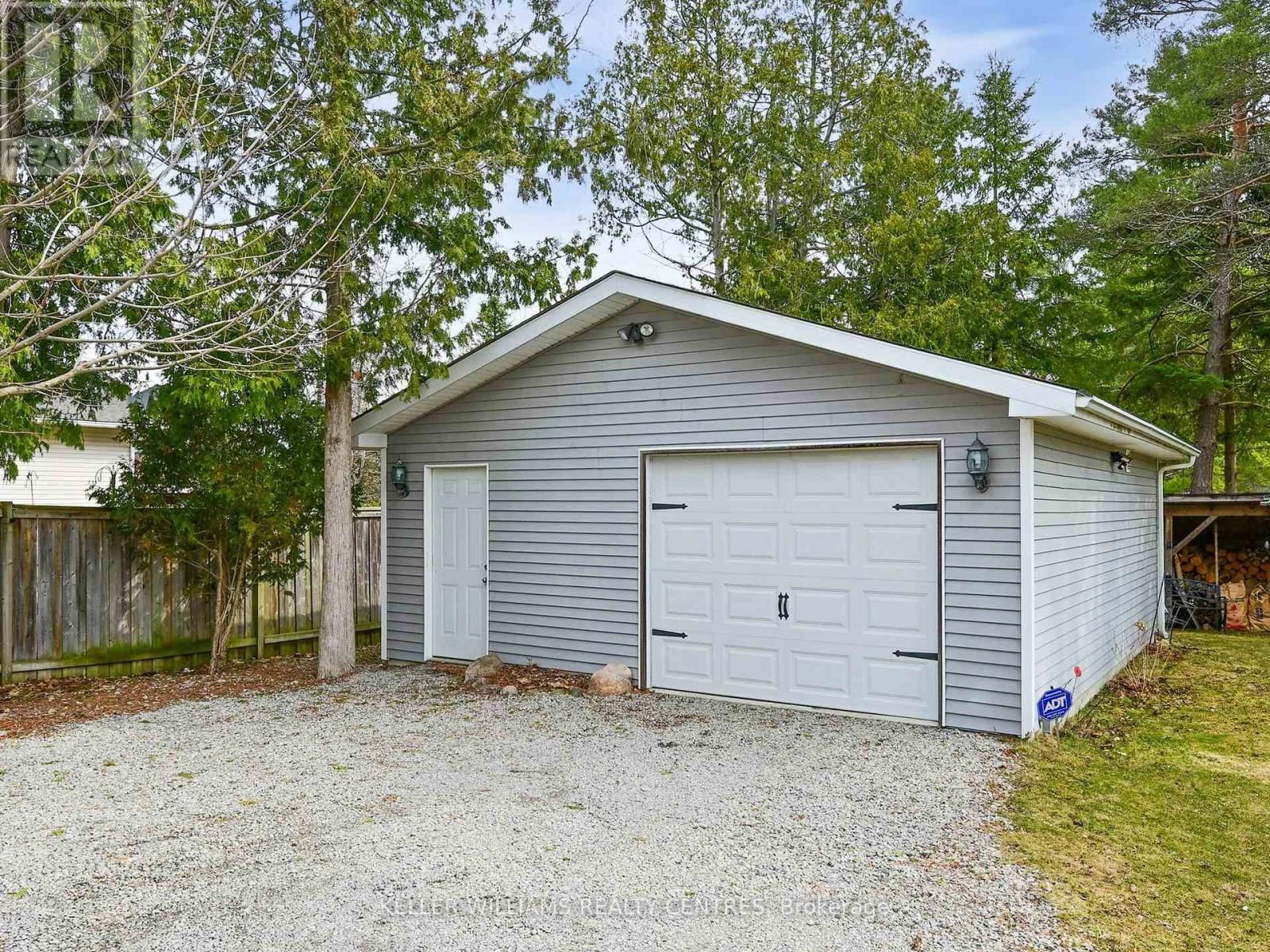 794 WILLOW AVENUE Image 37