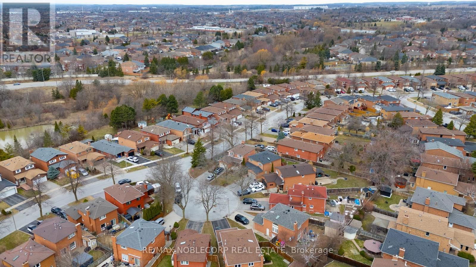5 MATT COURT Image 37