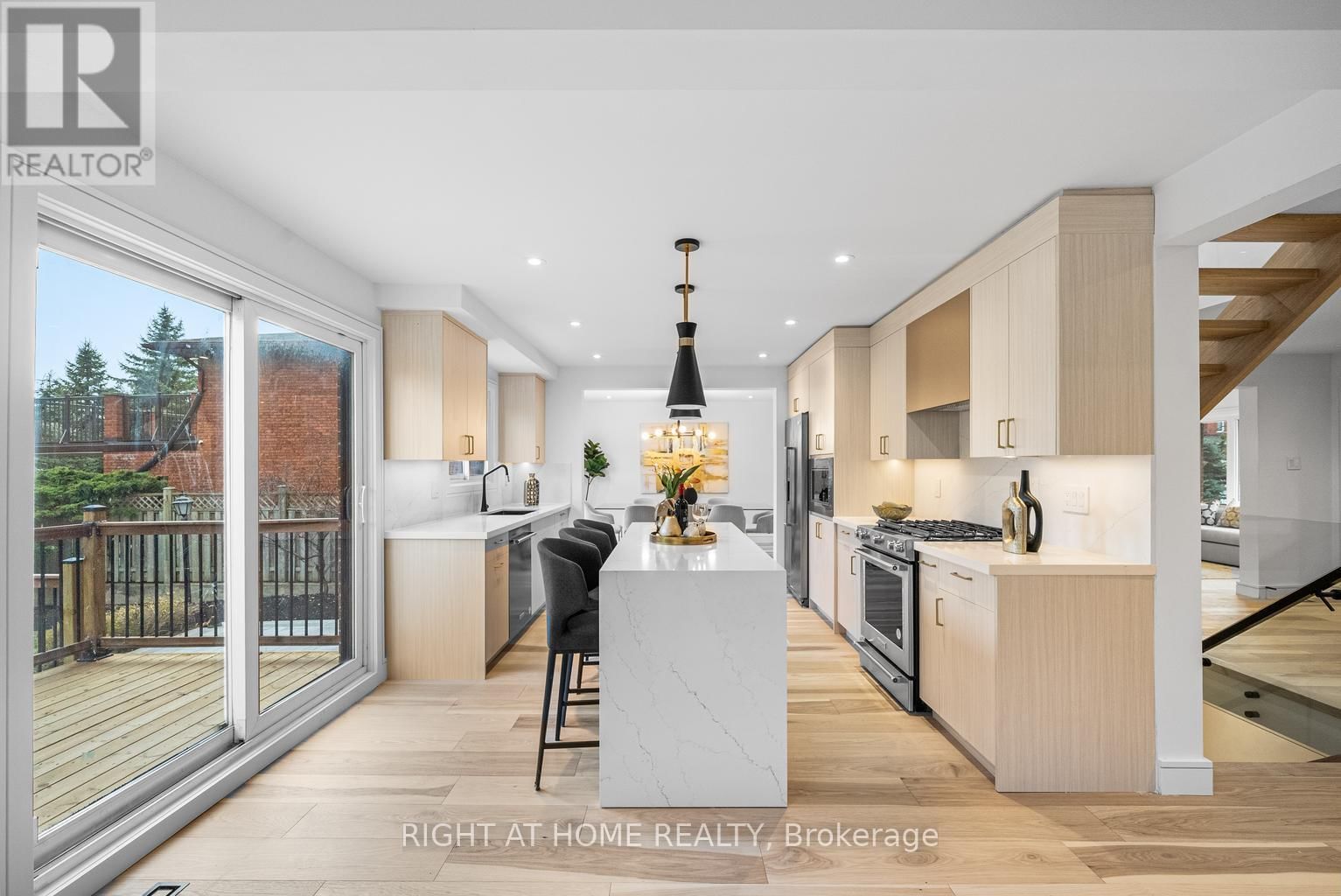 93 PEMBERTON ROAD Image 14