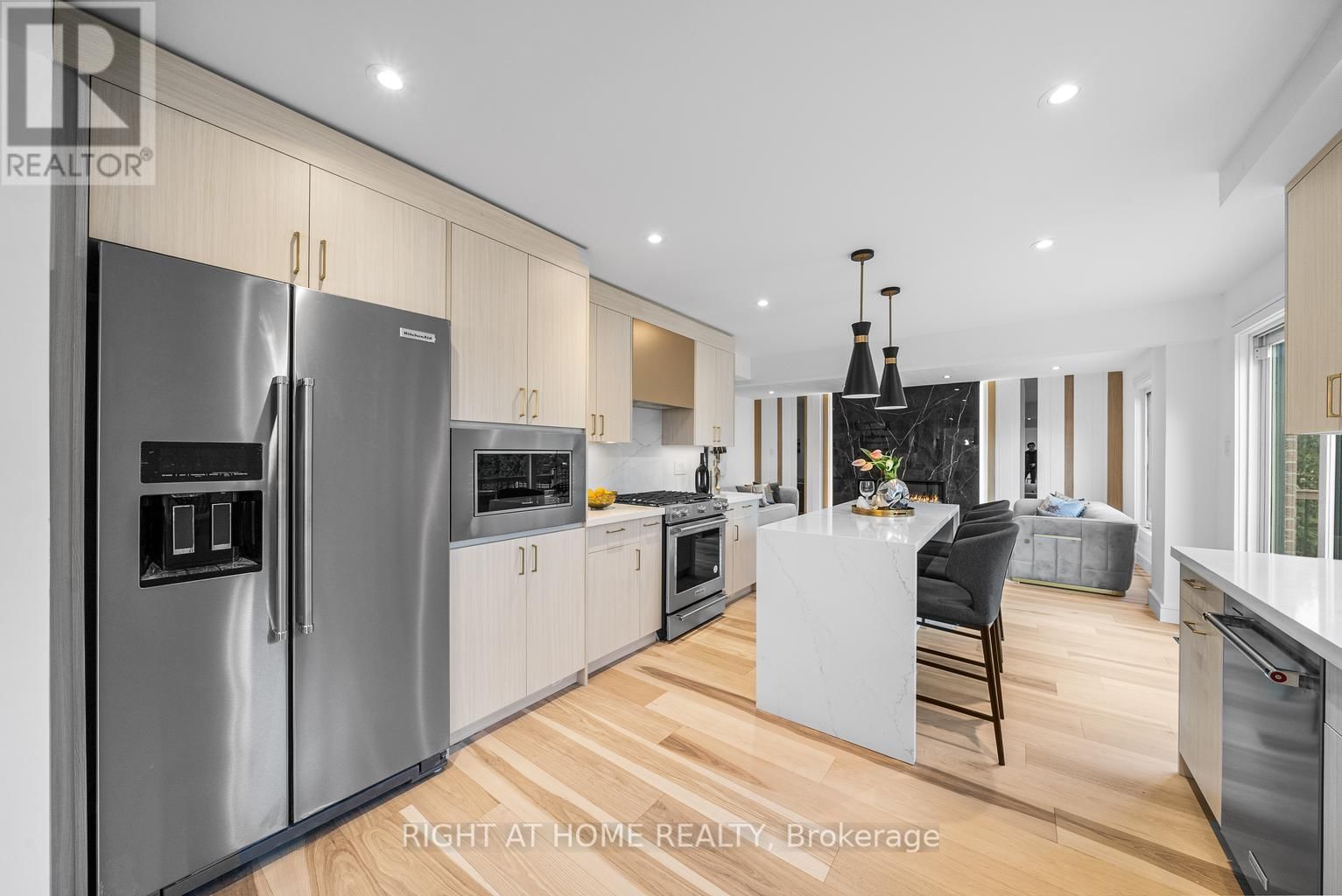 93 PEMBERTON ROAD Image 17