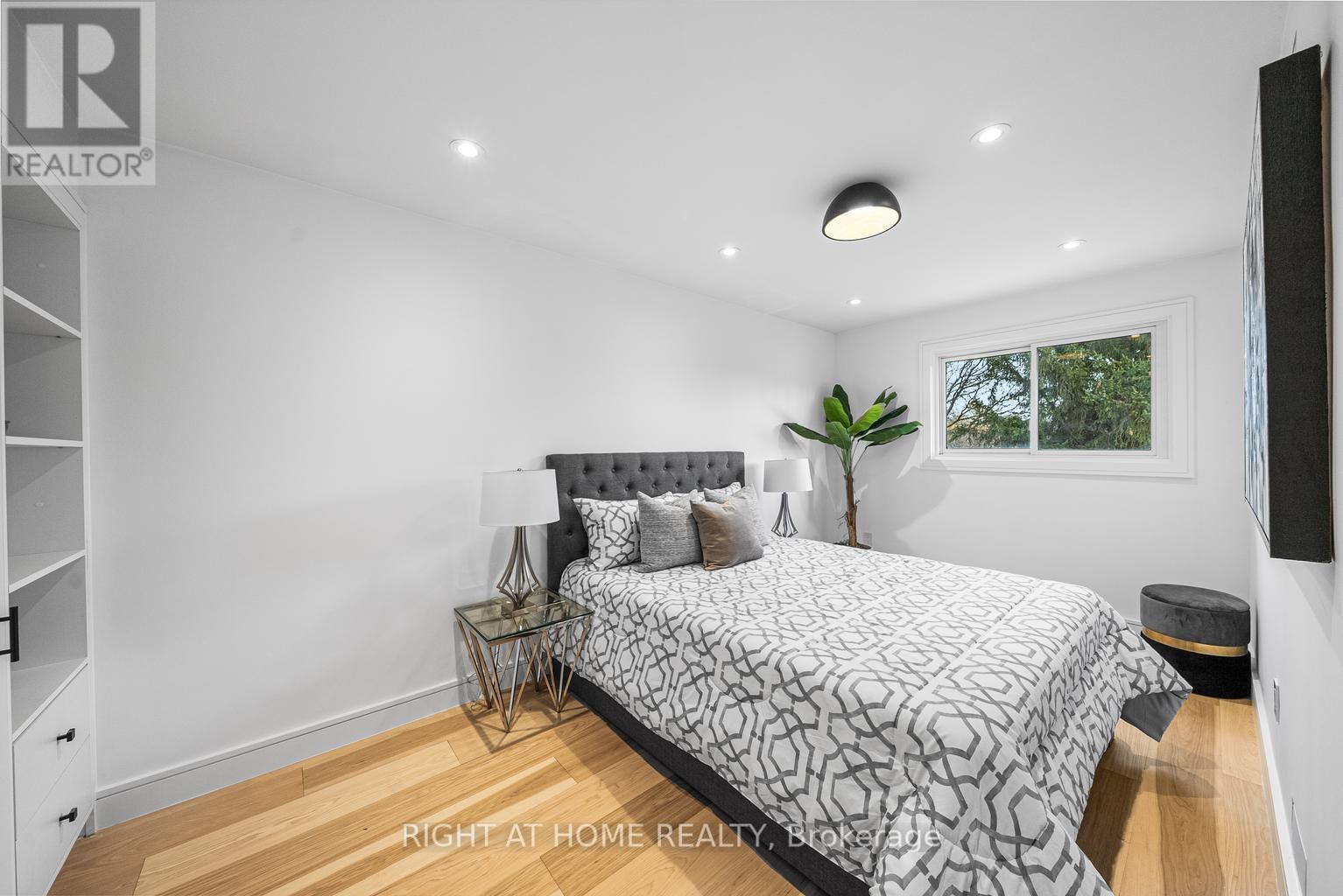 93 PEMBERTON ROAD Image 19