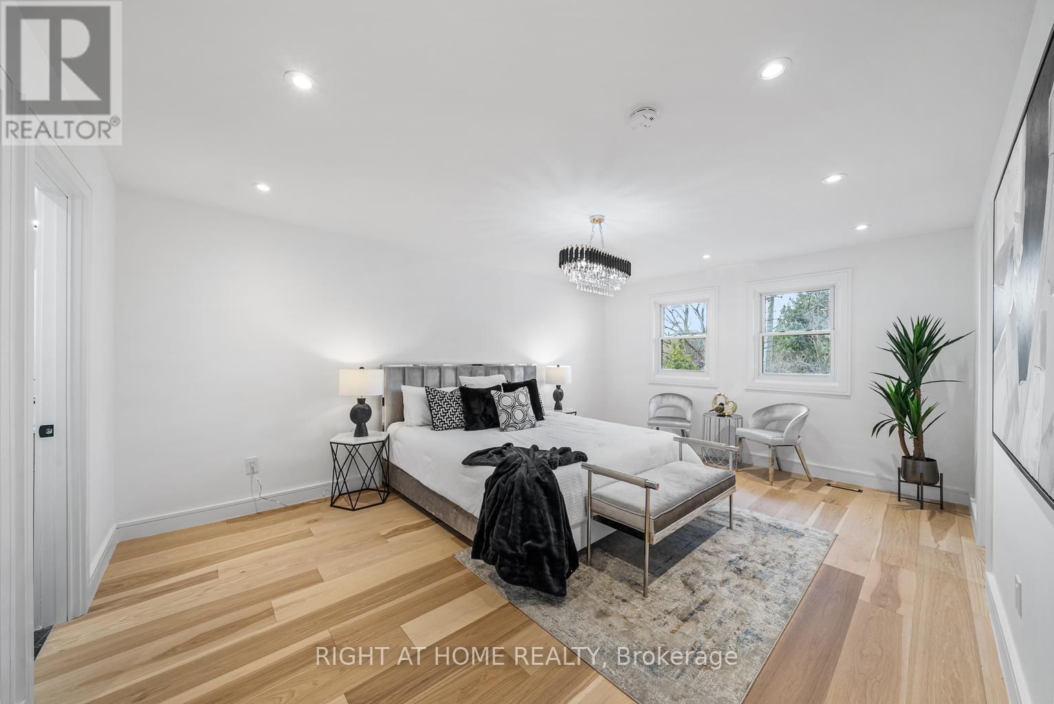93 PEMBERTON ROAD Image 26