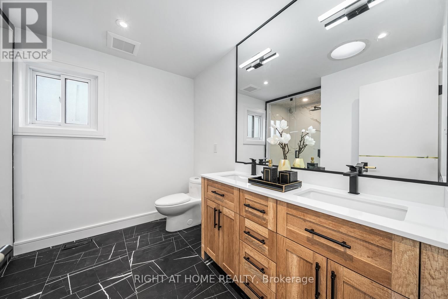 93 PEMBERTON ROAD Image 30