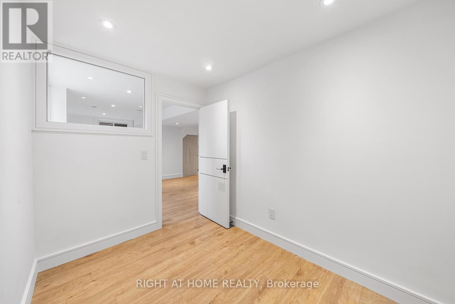 93 PEMBERTON ROAD Image 36