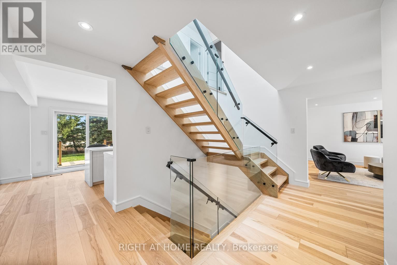 93 PEMBERTON ROAD Image 4