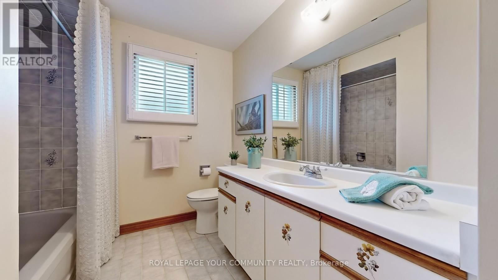 37 CABINET CRESCENT Image 30