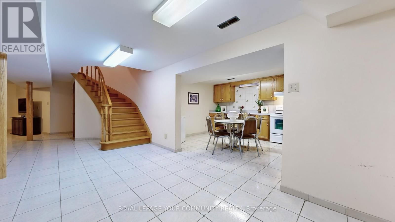 37 CABINET CRESCENT Image 31