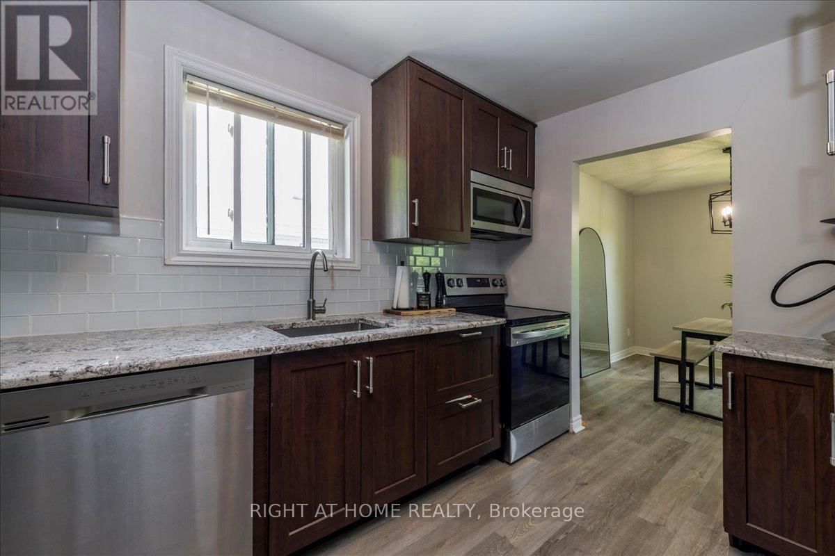 70 METRO ROAD SOUTH Image 12