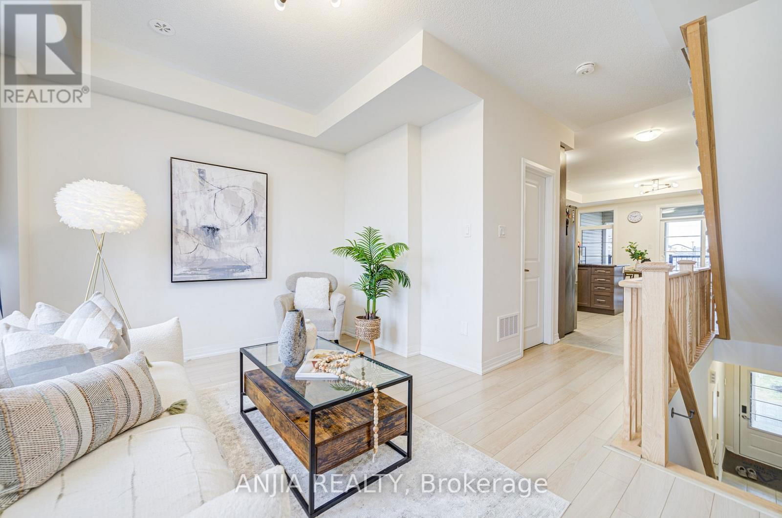 3 CARNEROS WAY Image 17