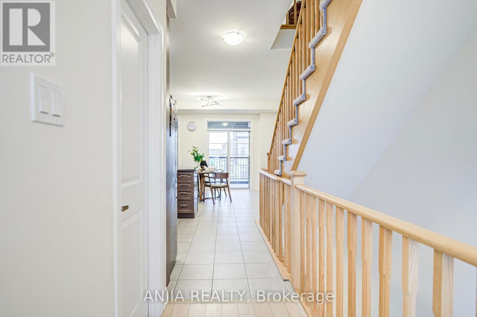 3 CARNEROS WAY Image 19