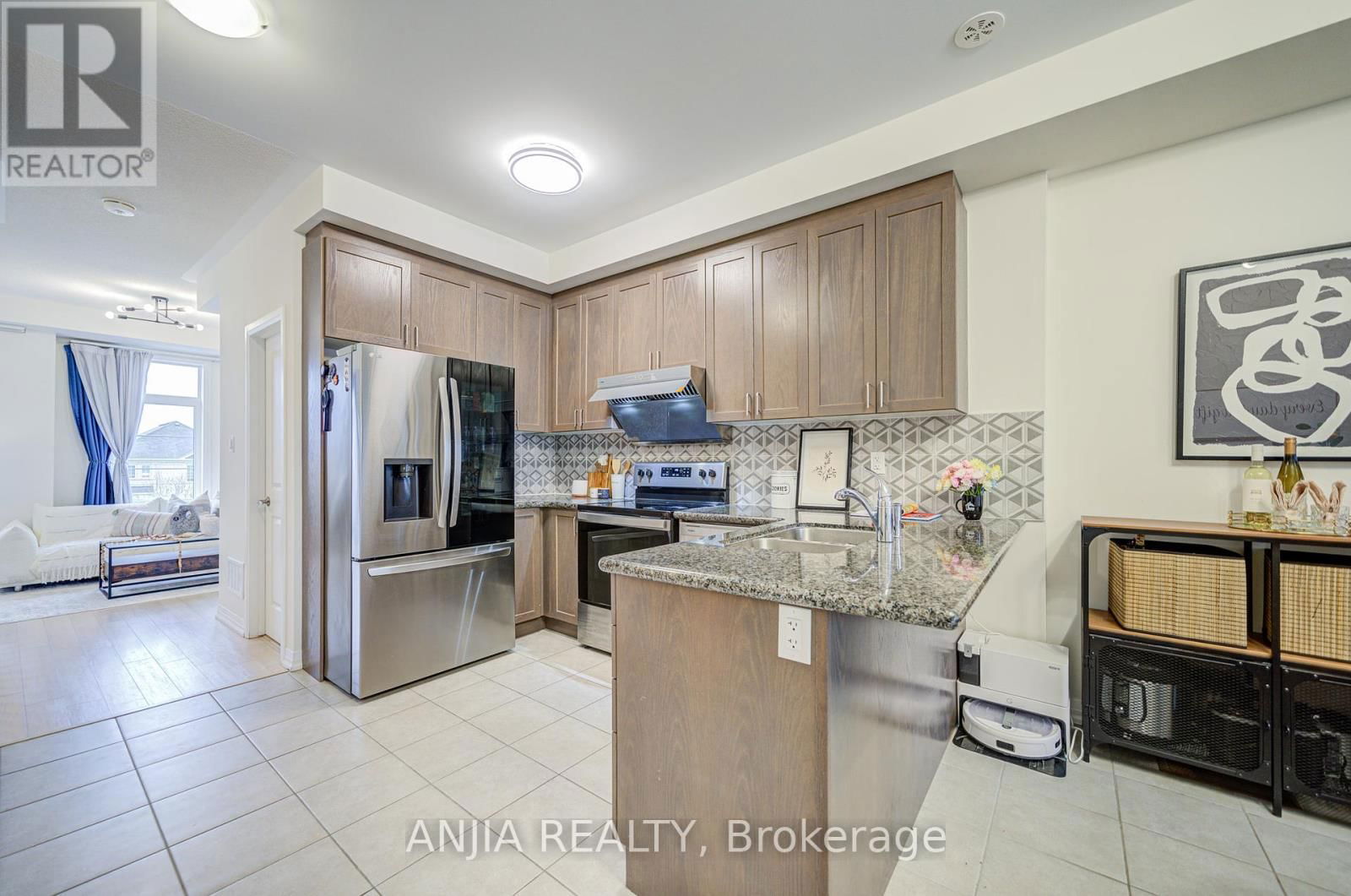 3 CARNEROS WAY Image 22