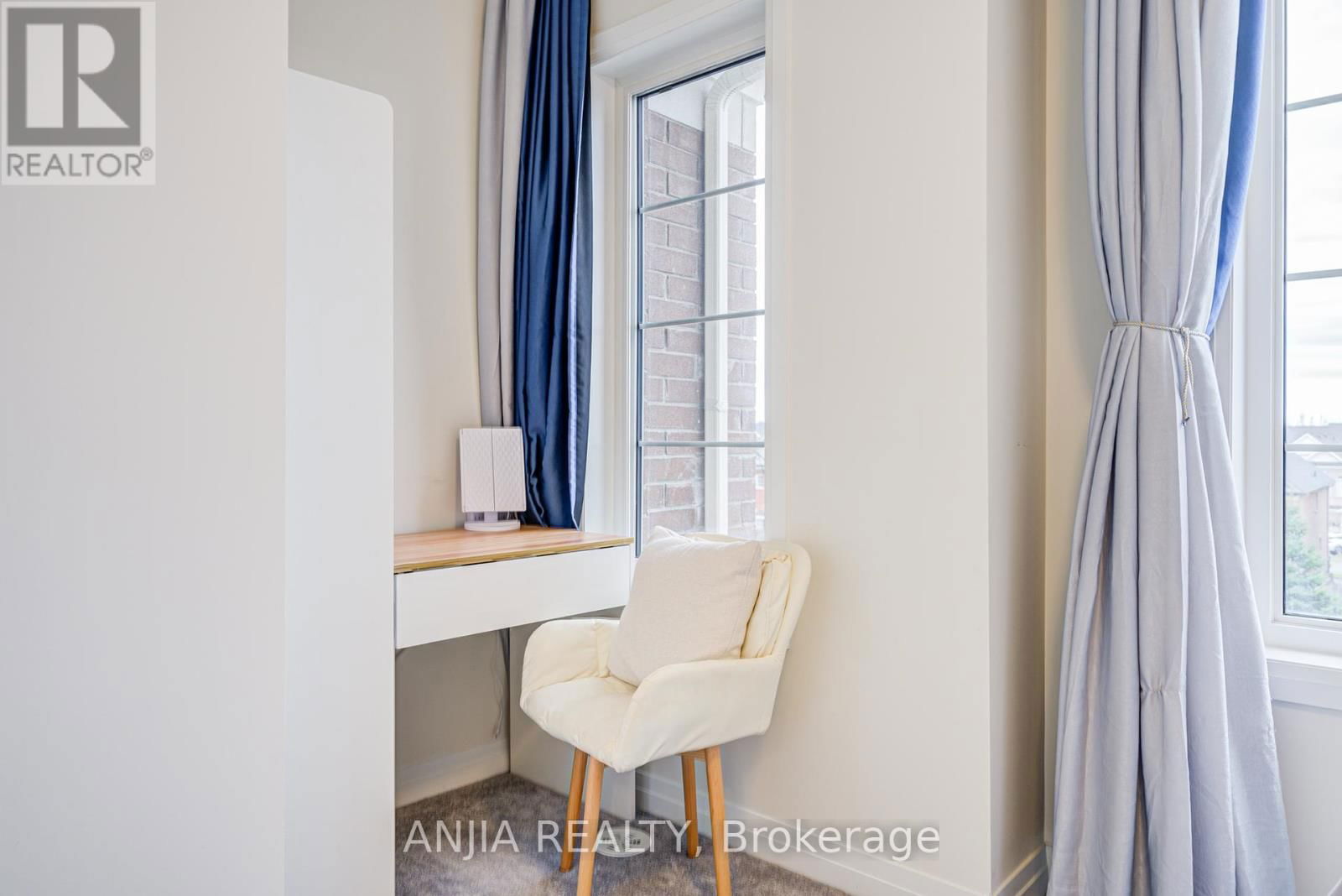 3 CARNEROS WAY Image 34