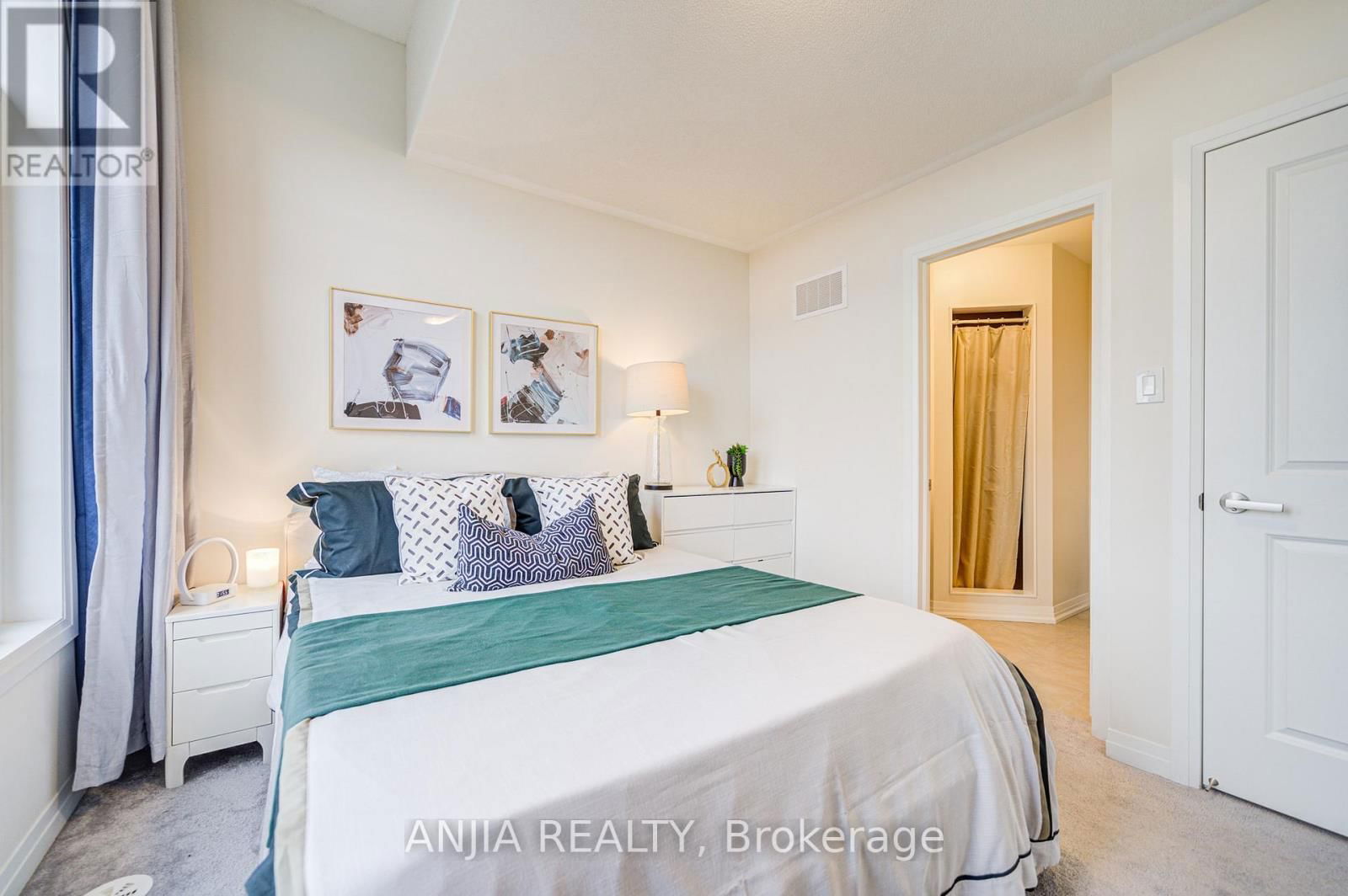 3 CARNEROS WAY Image 35