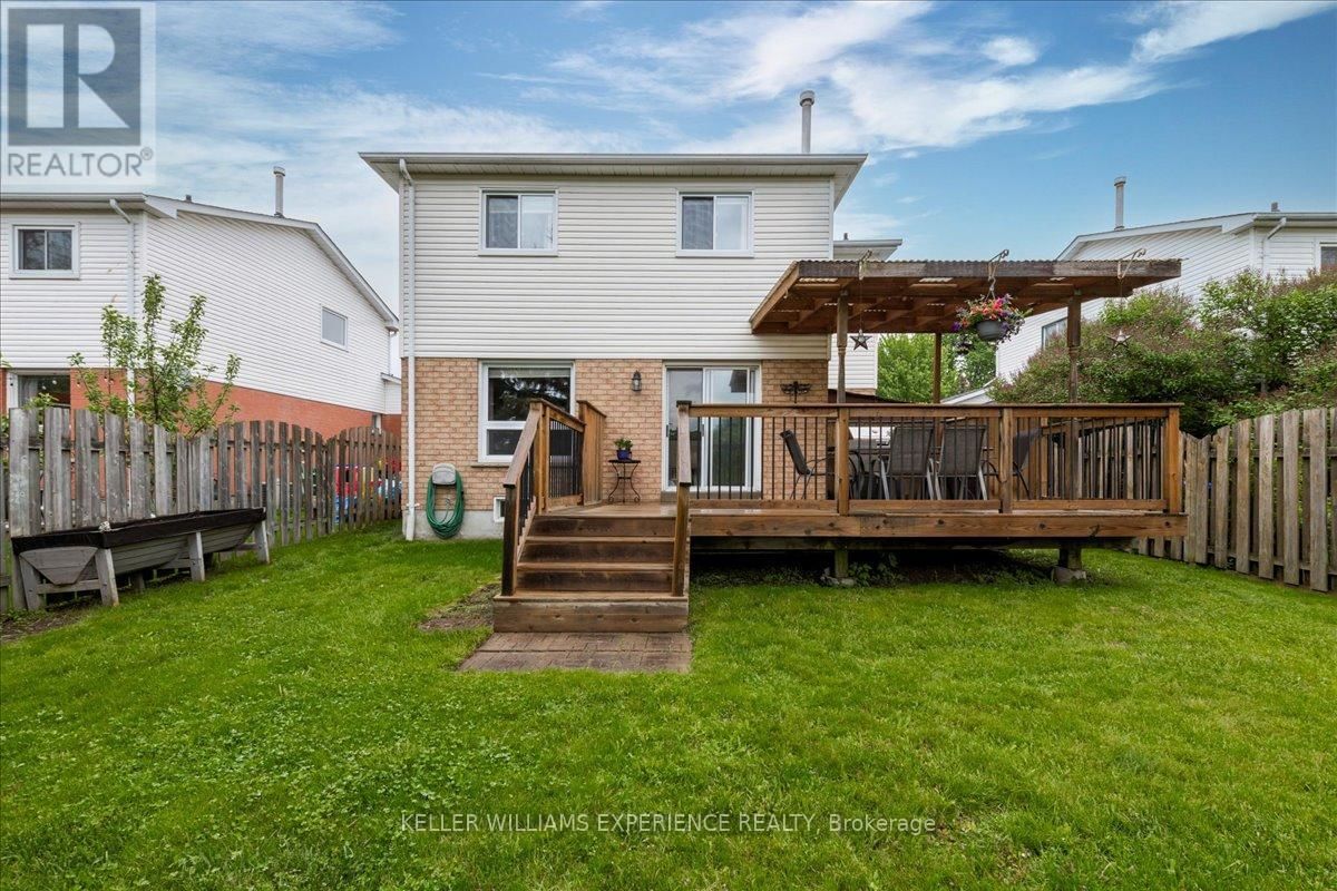 472 HAINES STREET Image 28