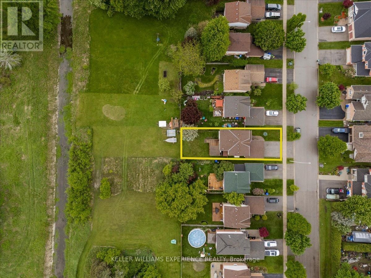 472 HAINES STREET Image 31