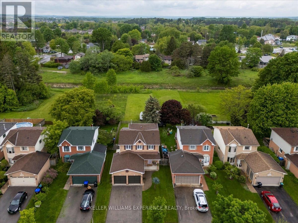 472 HAINES STREET Image 32