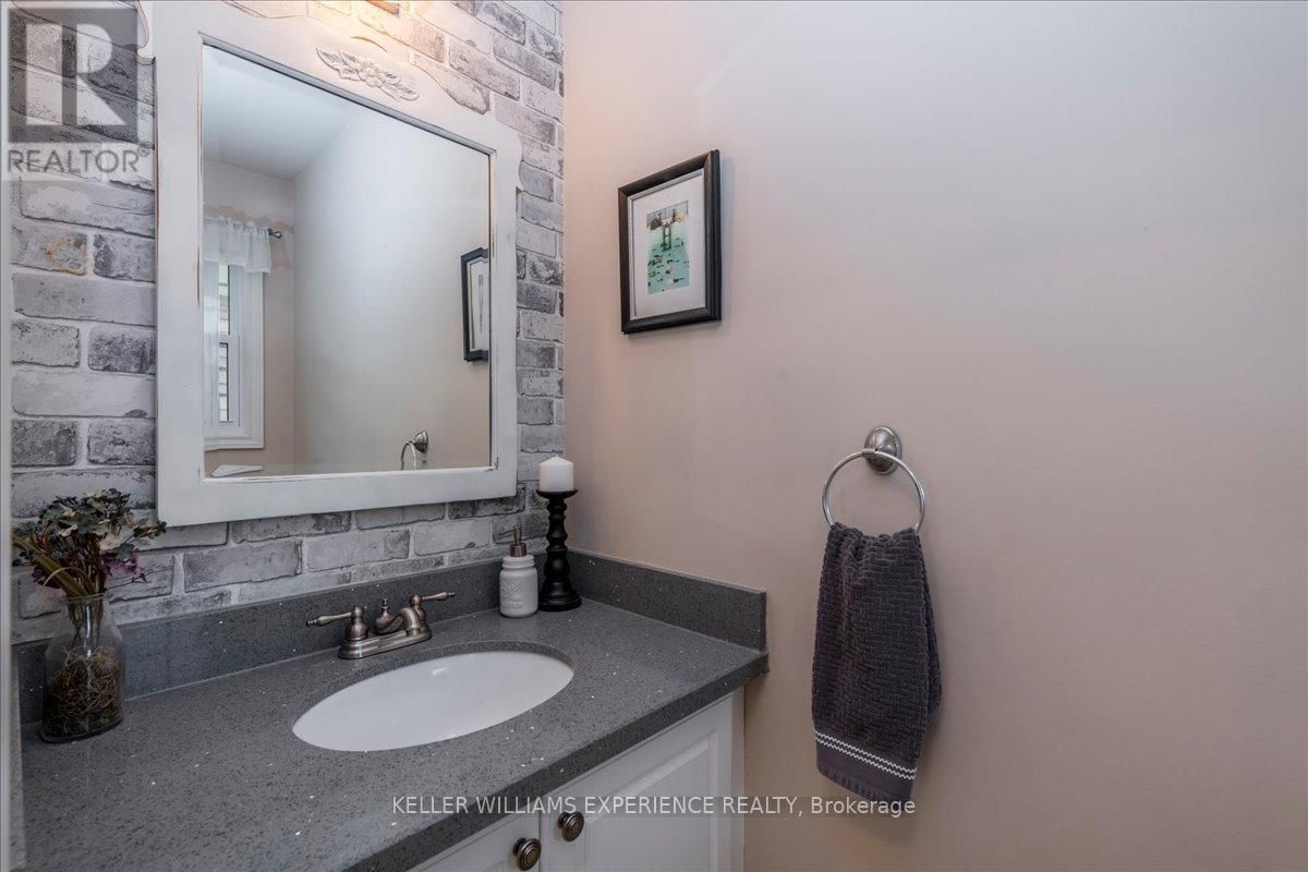 472 HAINES STREET Image 5